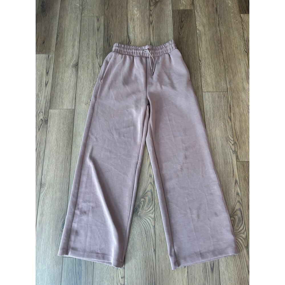 Track suit - Picture 4 of 6
